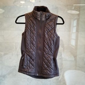 Athleta xs petite black vest